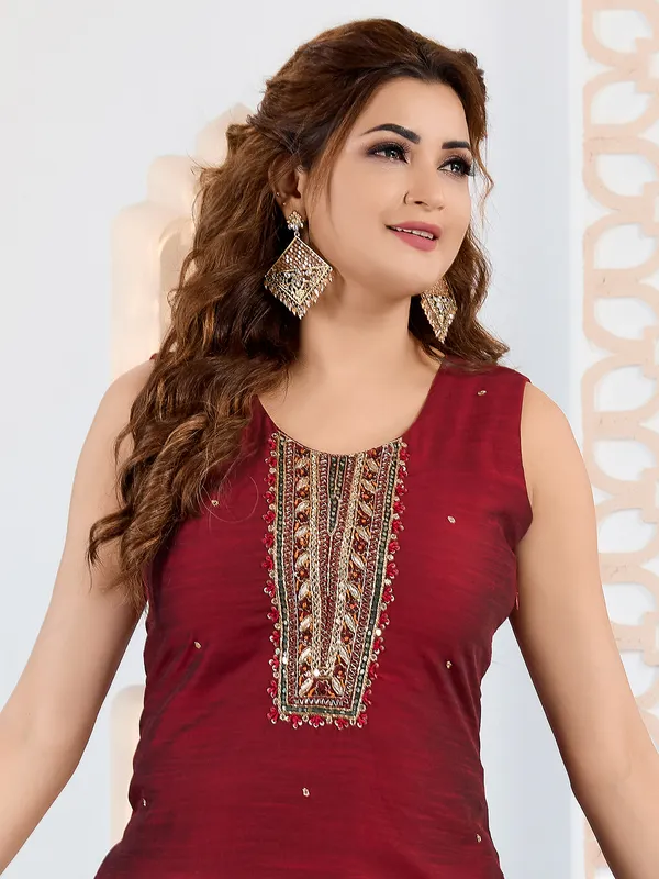 Maroon straight cut salwar suit for festive
