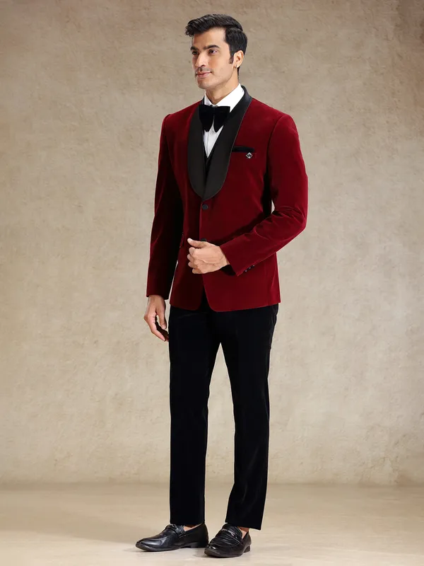 Maroon velvet 5 pcs tuxedo suit for reception