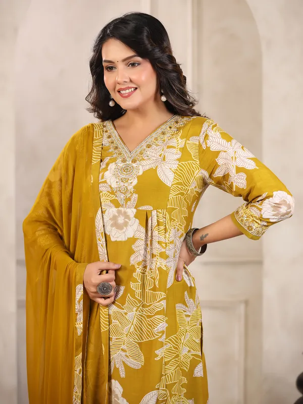 Mehendi grace printed kurti set with dupatta