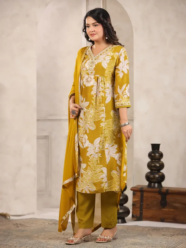 Mehendi grace printed kurti set with dupatta