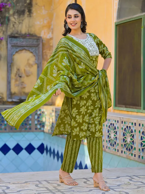 Mehendi green cotton kurti set