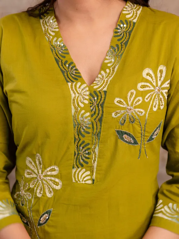Mehendi green cotton silk printed kurti set