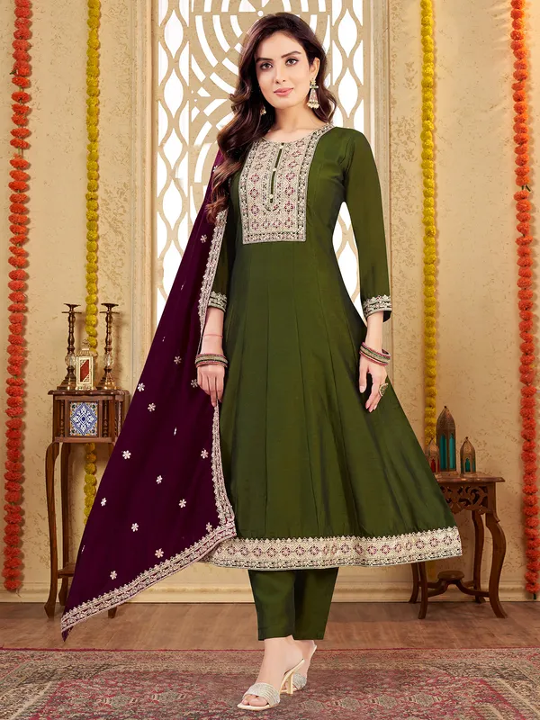 Mehendi green silk salwar suit with resham work