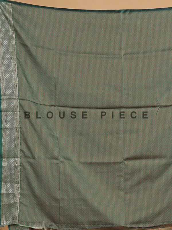Mehendi green silk saree with contrast border