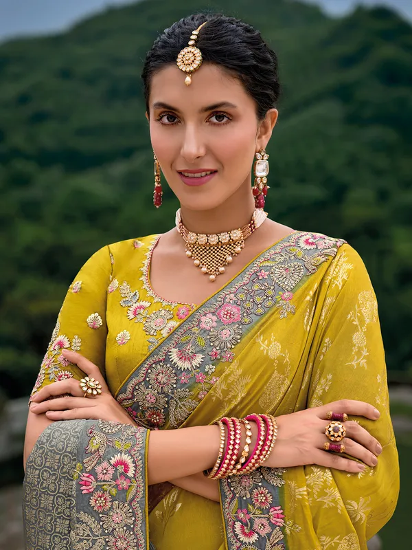 Mehendi green silk zari weaving saree