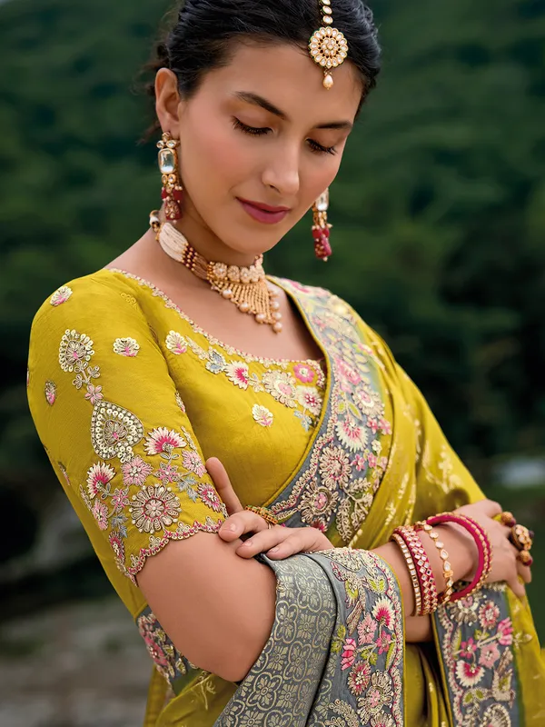 Mehendi green silk zari weaving saree