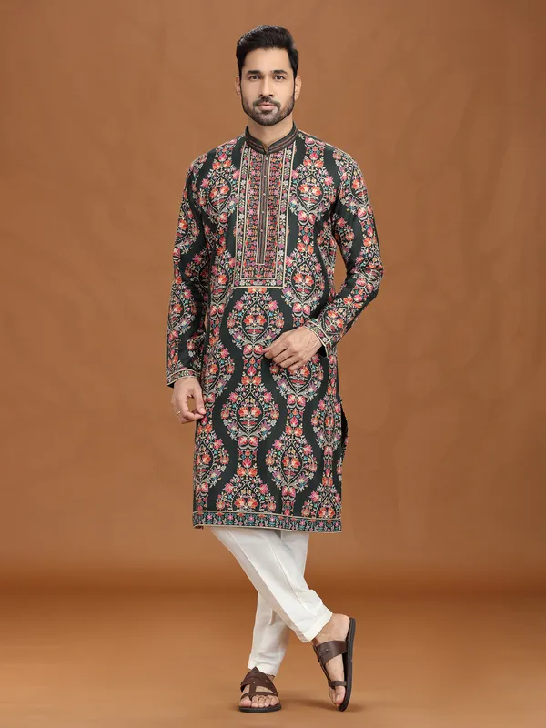 Mehendi green viscose kurta suit for festivities