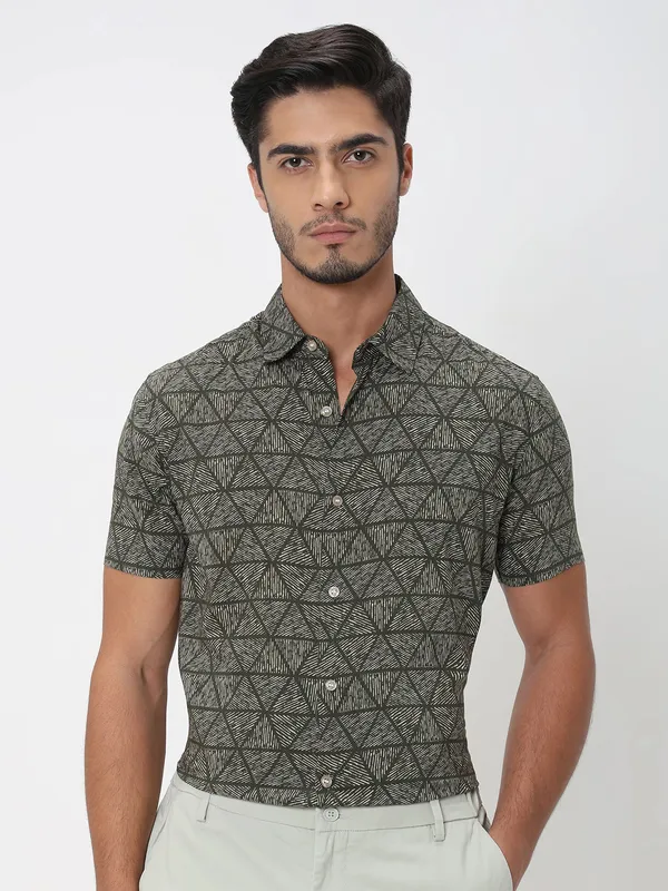 MUFTI olive geometric printed shirt