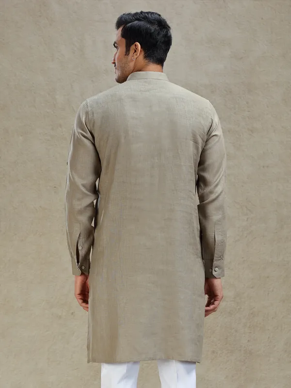 Moss green linen kurta for mahendi
