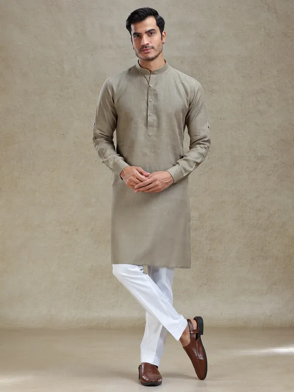 Moss green linen kurta set for mahendi