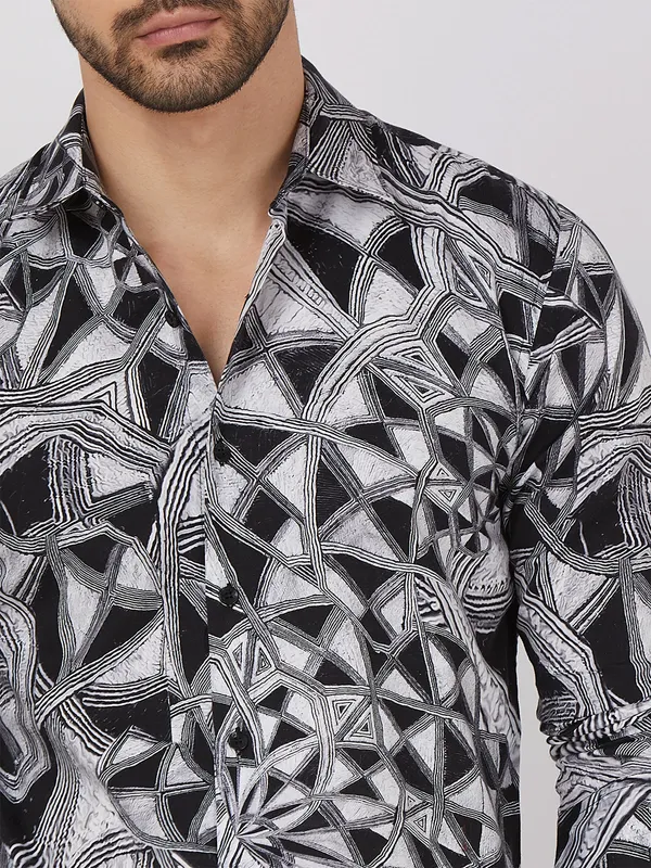 MUFTI black and white cotton printed shirt