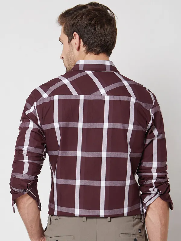 MUFTI checks cotton maroon shirt