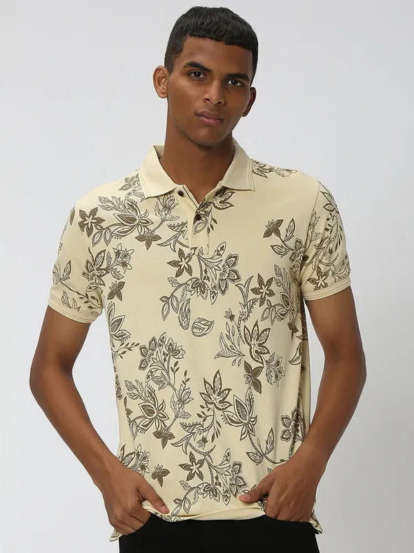 Mufti cotton printed beige t shirt
