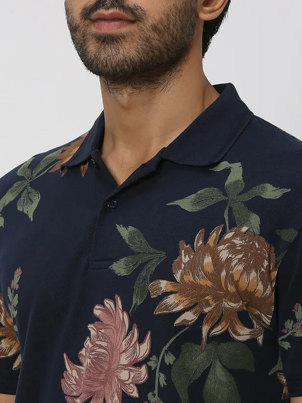 Mufti floral printed t shirt in navy