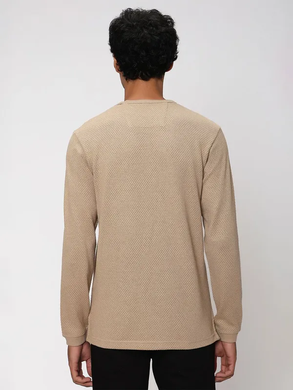 Mufti knitted beige plain t shirt