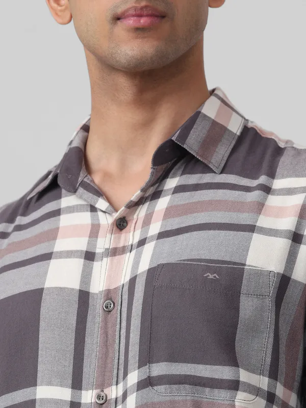 MUFTI lavender checkered shirt in cotton fabric