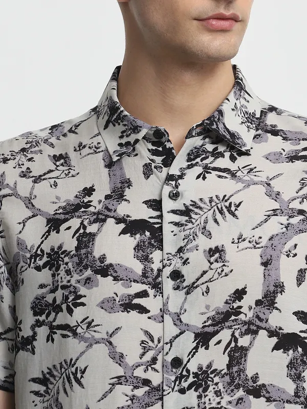 MUFTI light grey floral printed casual wear shirt