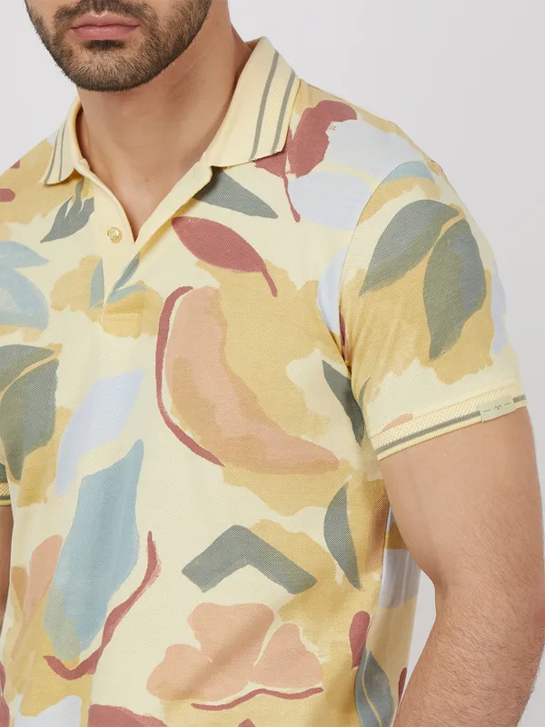 MUFTI light yellow cotton floral printed t-shirt