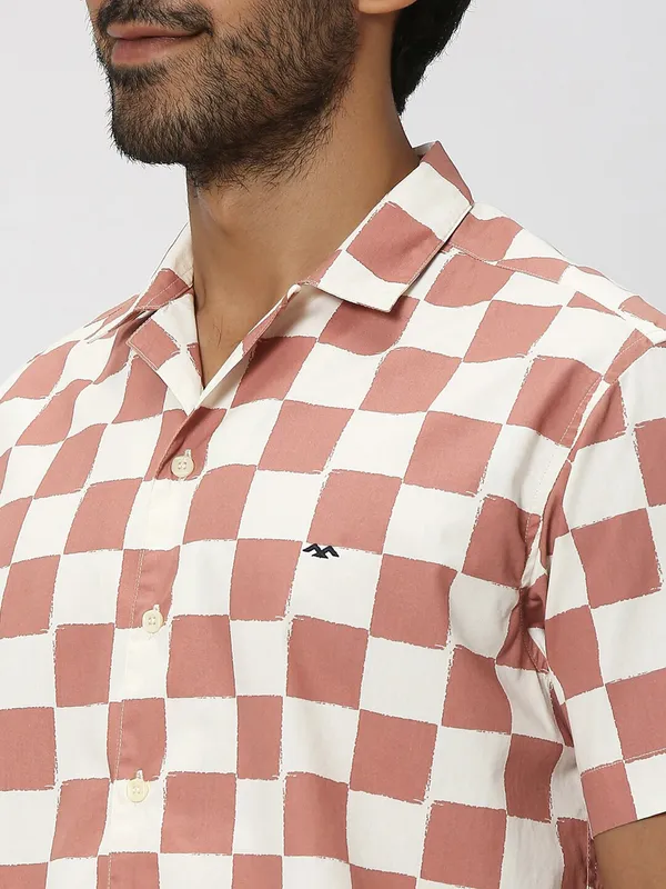 Mufti peach cotton checks shirt