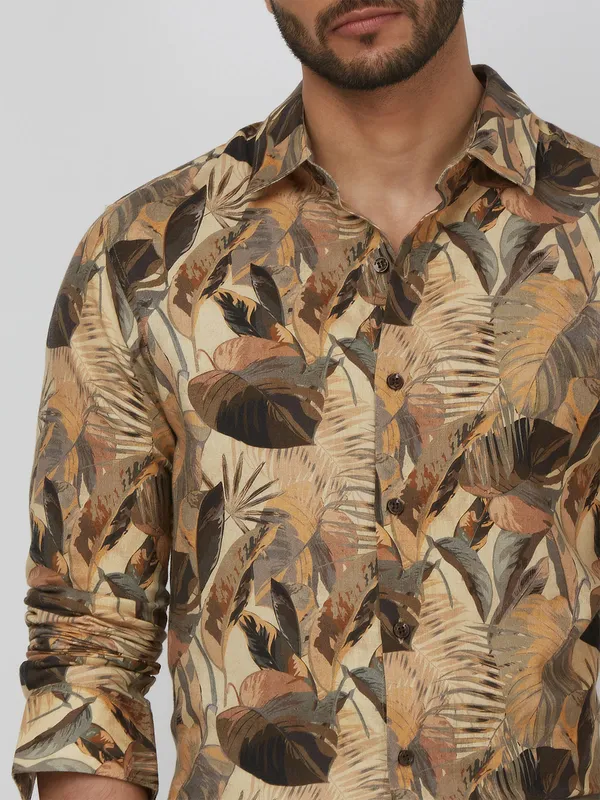 MUFTI printed brown shirt with cutaway collar