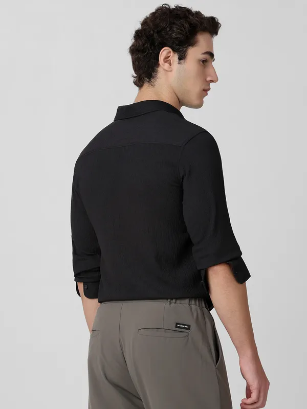 MUFTI solid textured black slim fit casual wear shirt