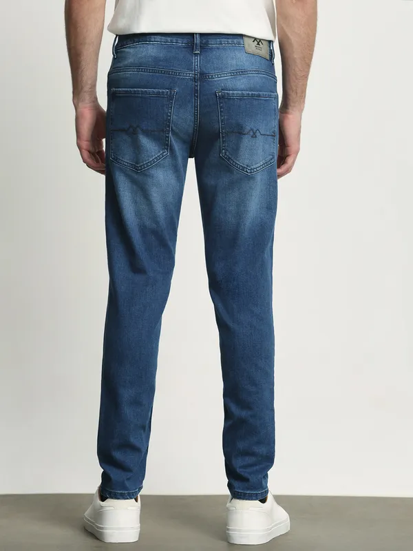 MUFTI washed sky blue ankle lenght fit jeans for men