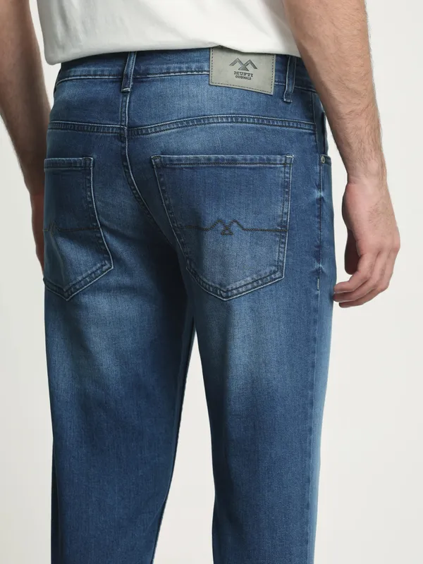 MUFTI washed sky blue ankle lenght fit jeans for men