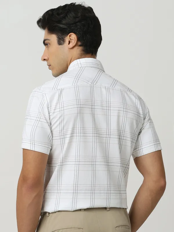 MUFTI white checkered casual shirt