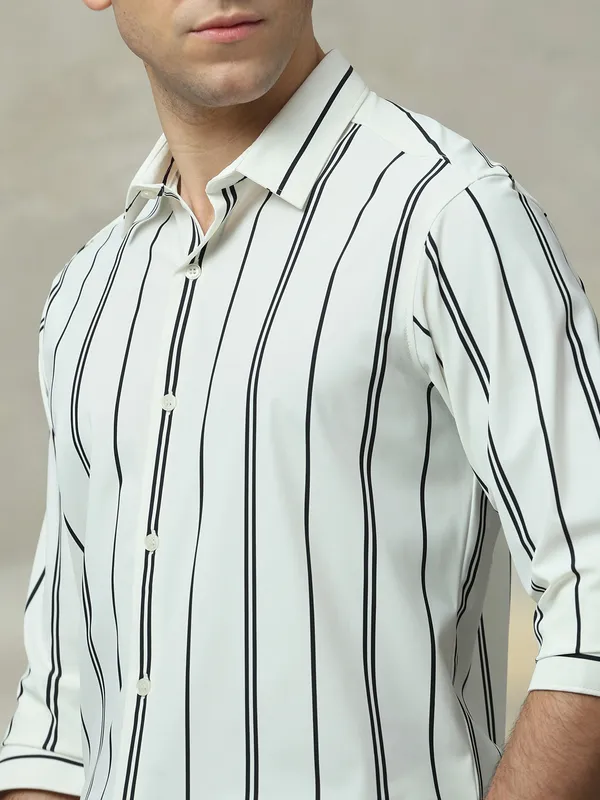 MUFTI white striped cotton casual shirt for men