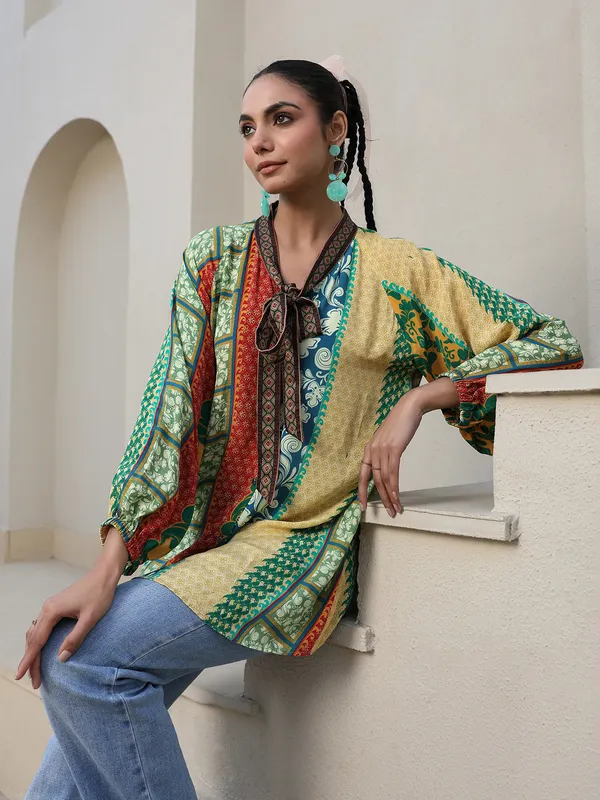 Multicolor crepe printed top