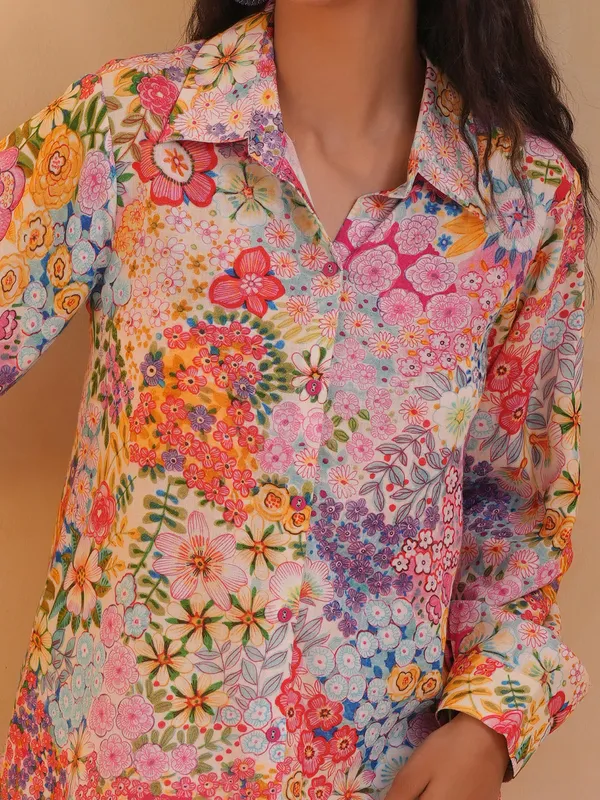 Multicolor printed casual wear shirt in crepe silk
