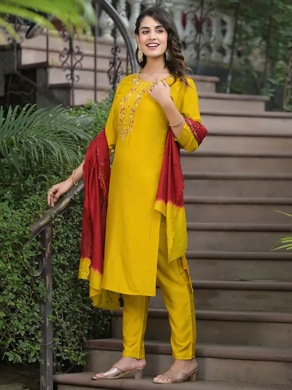 Mustard yellow casual kurti set in cotton