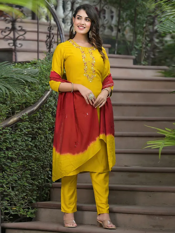 Mustard yellow casual kurti set in cotton
