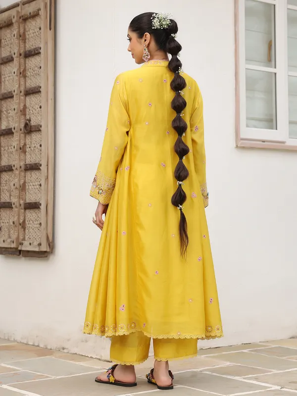 Mustard yellow chanderi silk pakistani style kurti set for women