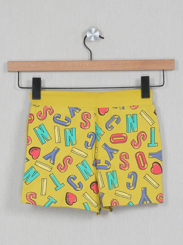Mustard yellow printed patern casual shorts