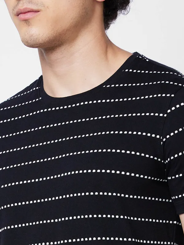 SPYKAR black stripe round neck t-shirt