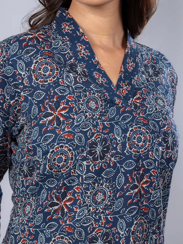 Navy cotton printed casual wear kurti for women