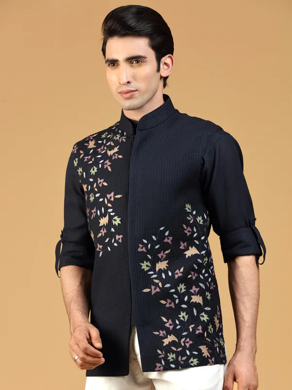 Navy linen waistcoat with shirt