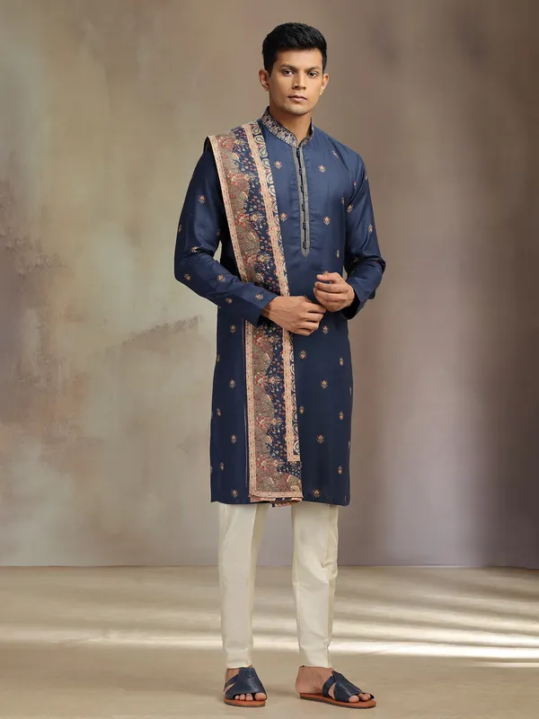 Navy pashmina silk printed kurta pajama with dupatta