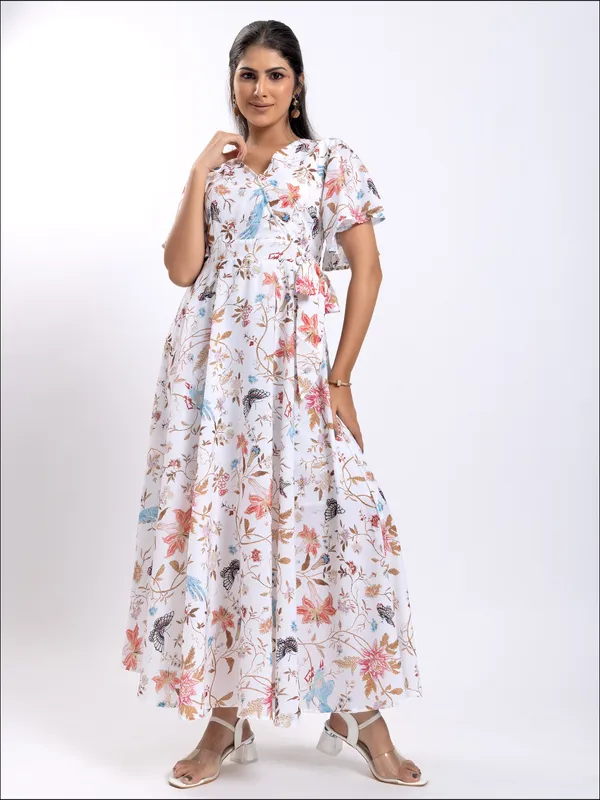 CRIMSOUNE CLUB printed white rayon drees