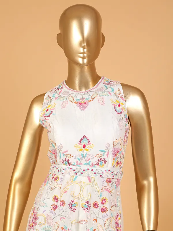 Stunning off-white silk jump suit