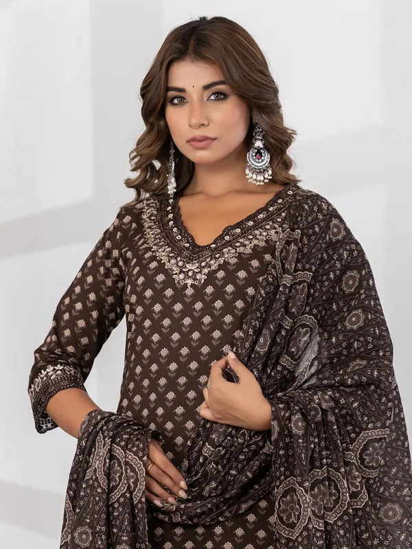 Newest coffee silk printed kurti set