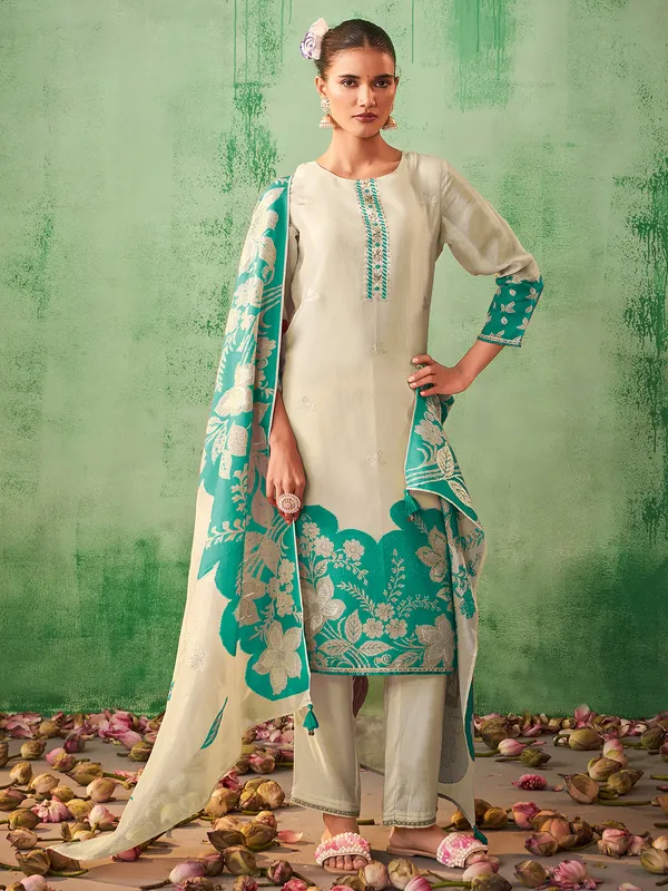Newest grey silk printed kurti set