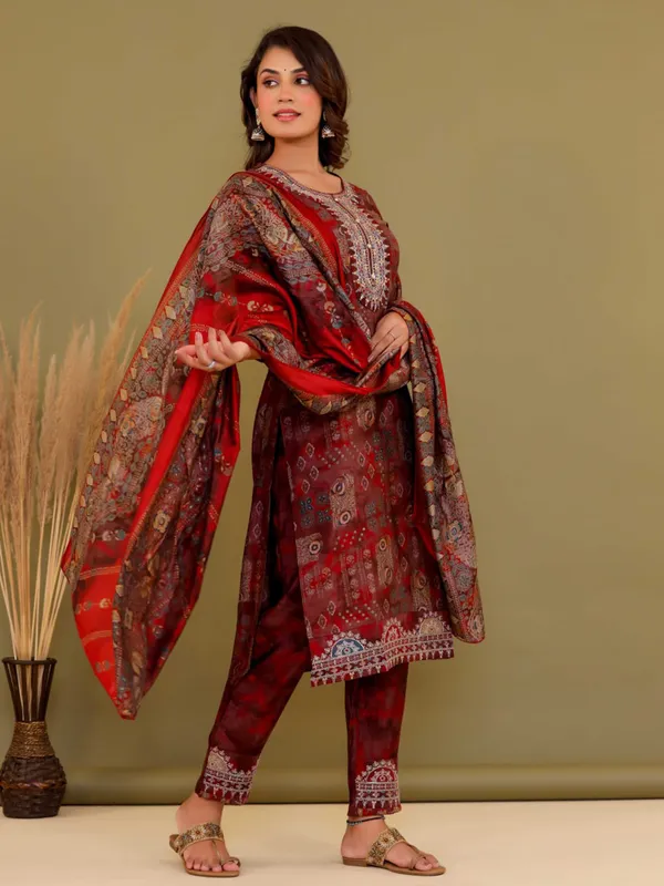 Newest maroon cotton printed kurti set