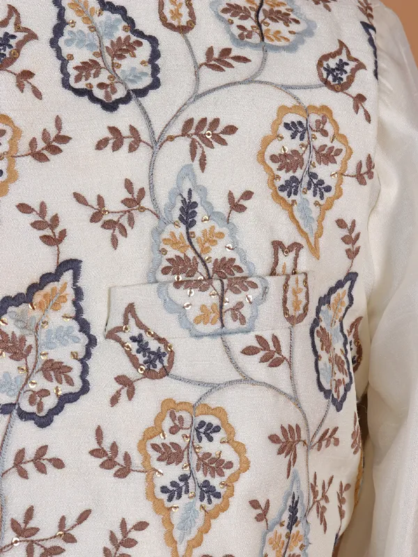 Newest silk cream waistcoat set for man