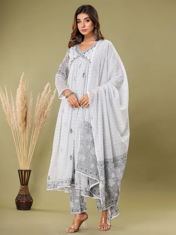 Newest white and grey cotton kurti set