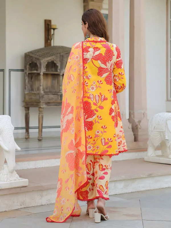 Newest yellow cotton printed kurti set