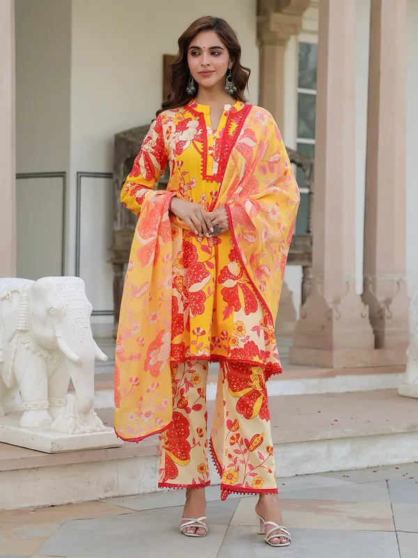 Newest yellow cotton printed kurti set