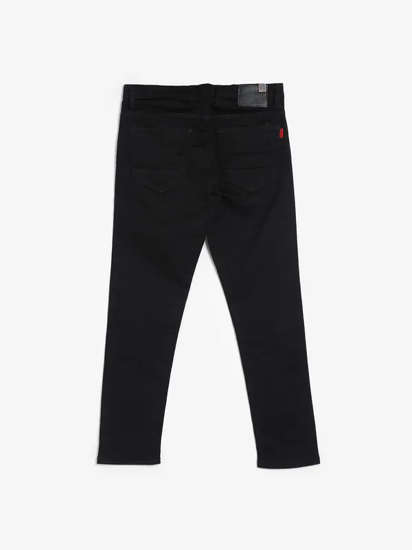 Nostrum black solid ankle jeans