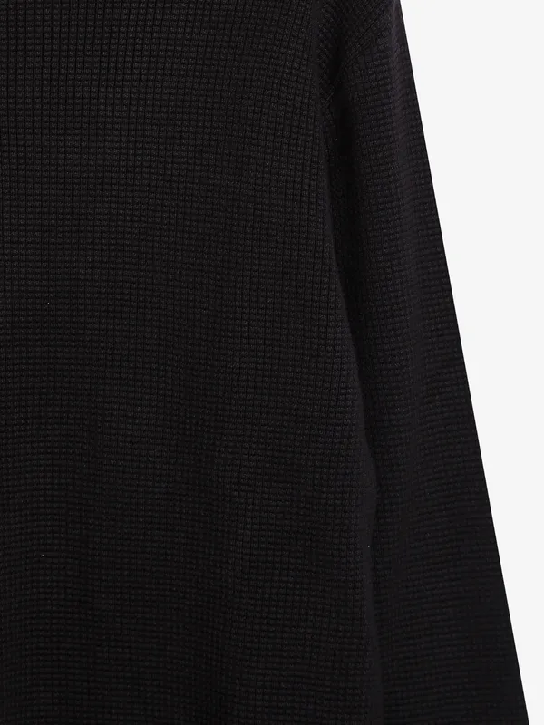 Octave black knitted t shirt